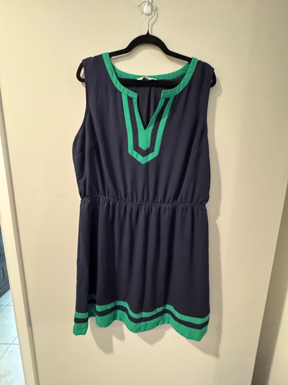 41 Hawthorn Navy Shift Dress with Emerald Trim
